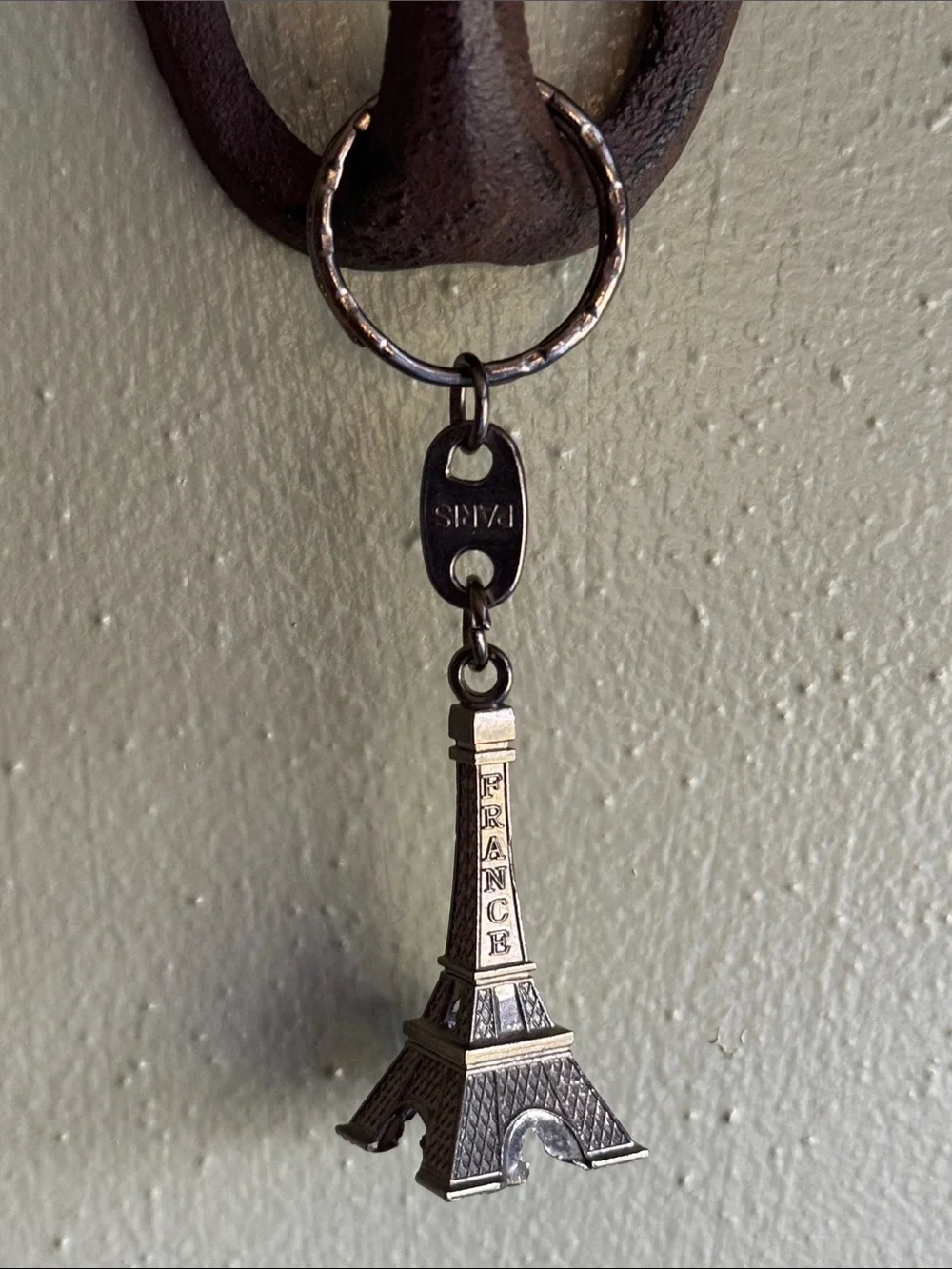 New Eiffel Tower-Paris Key Chain-Metal-Silver Toned